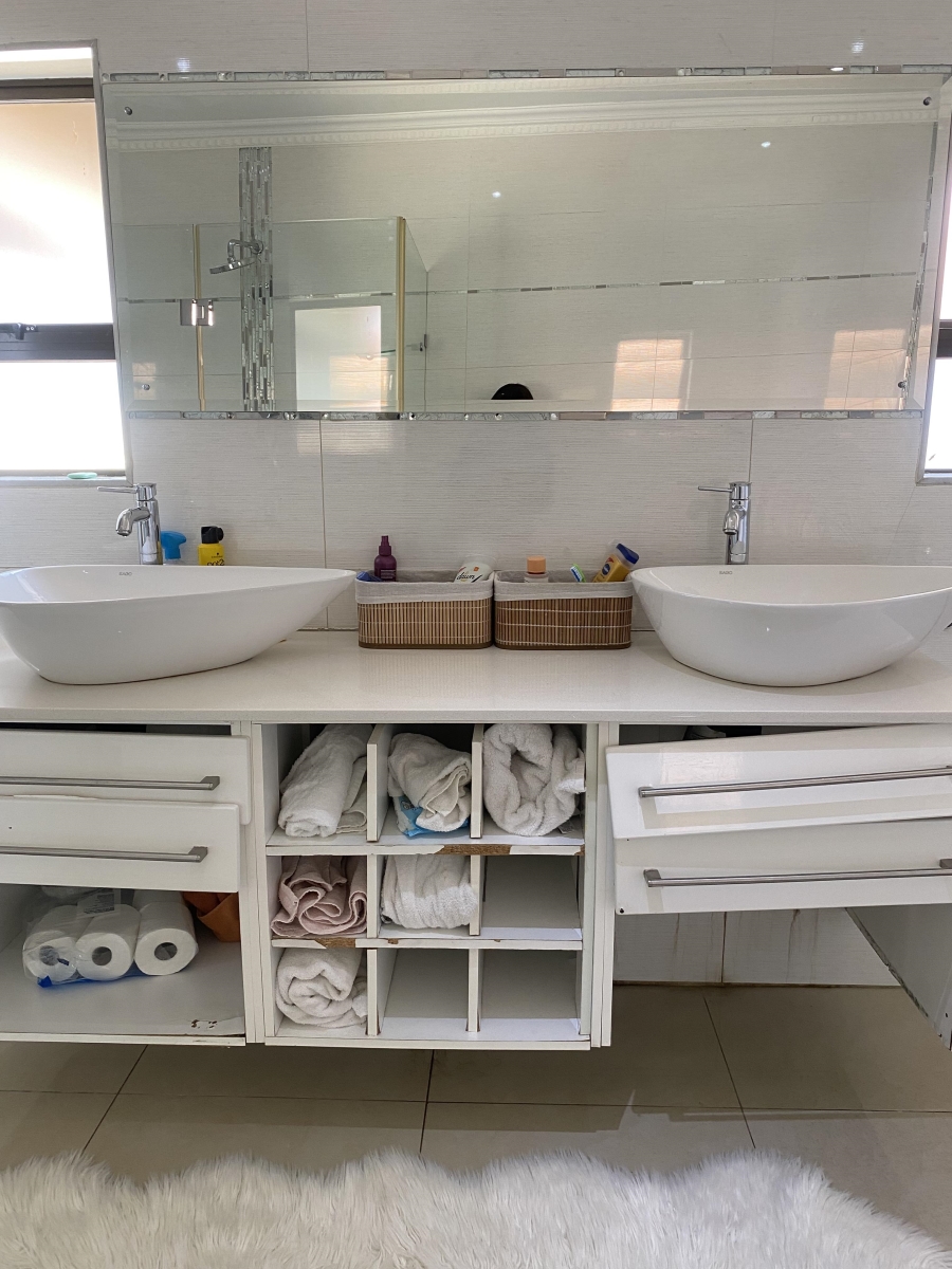 4 Bedroom Property for Sale in Xanadu Eco Park North West